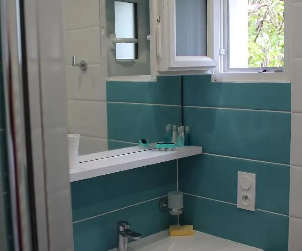 Petit Cypres Du Bois *